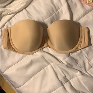 Victoria’s Secret strapless bra - great condition!